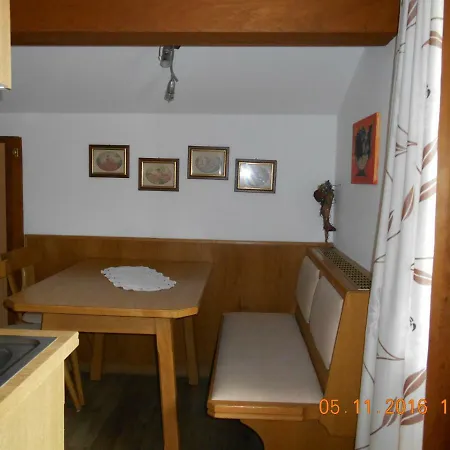 Haus Elisabeth Apartman Tux