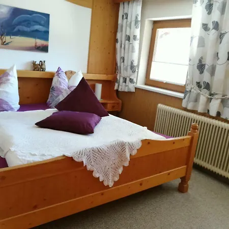 Haus Elisabeth Апартаменты *